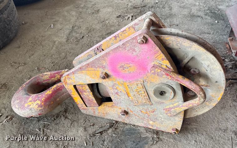 image for item DQ4316 Crosby crane block