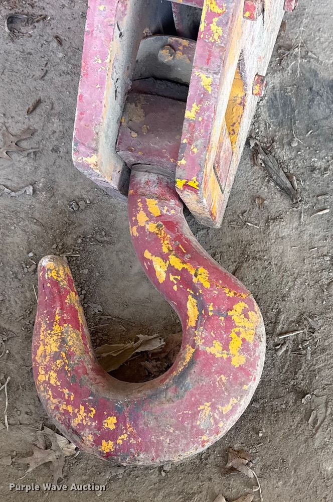 image for item DQ4316 Crosby crane block