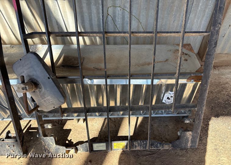 image for item DQ4318 (2) Caterpillar cab guards