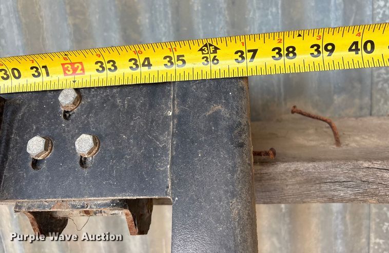 image for item DQ4318 (2) Caterpillar cab guards