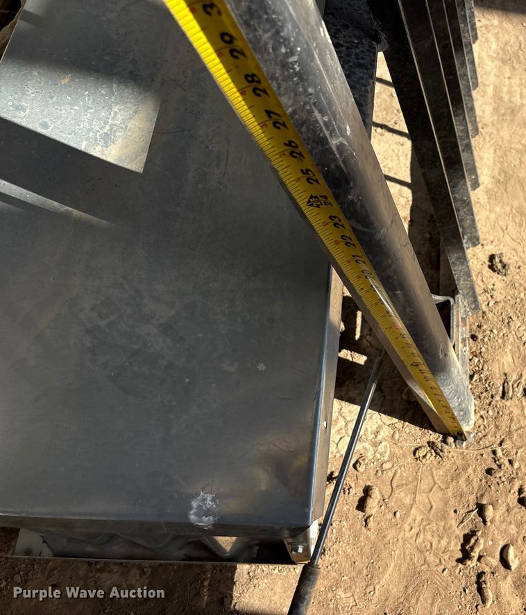 image for item DQ4318 (2) Caterpillar cab guards