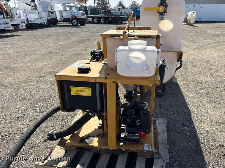 image for item DQ4321 2016 Vermeer  MX125 mud mixer