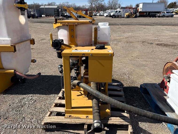 image for item DQ4321 2016 Vermeer  MX125 mud mixer