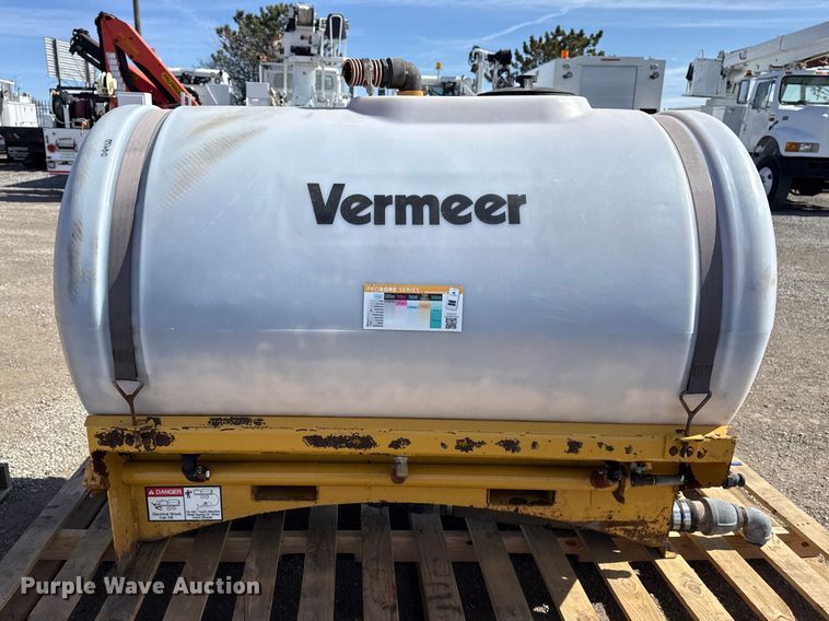 image for item DQ4322 2005 Vermeer MX125 mud mixer