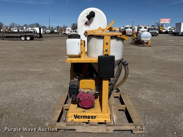 image for item DQ4323 2013 Vermeer MX125 mud mixer