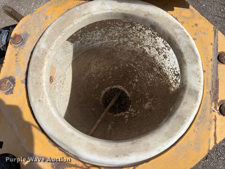 image for item DQ4323 2013 Vermeer MX125 mud mixer