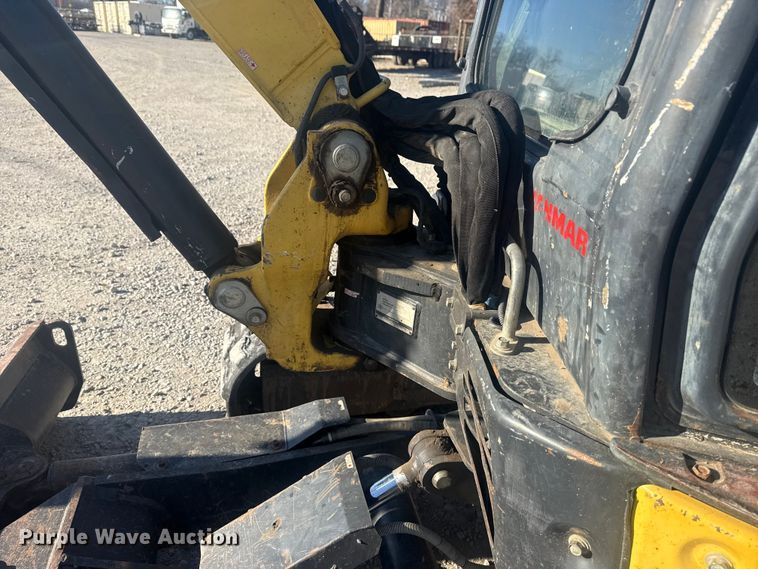image for item DQ4324 2016 Yanmar ViO35-6A mini excavator