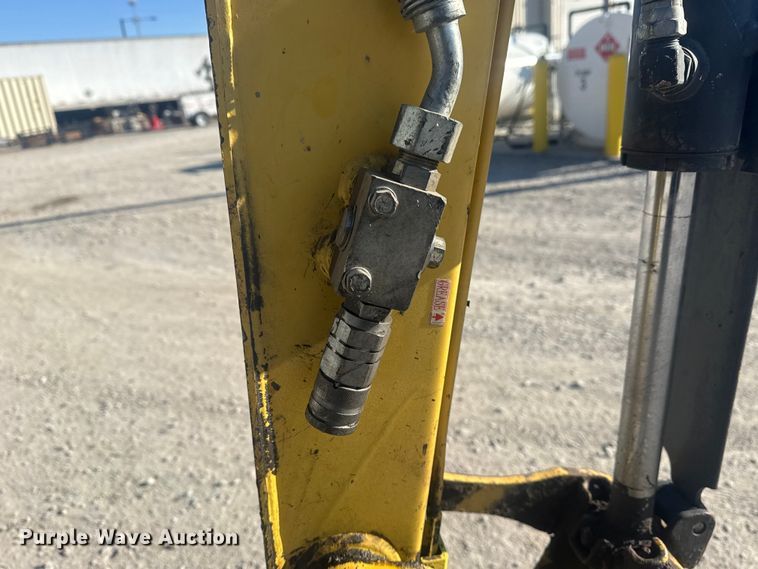 image for item DQ4324 2016 Yanmar ViO35-6A mini excavator