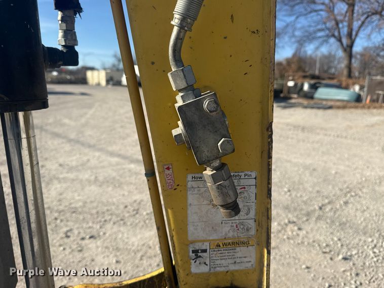 image for item DQ4324 2016 Yanmar ViO35-6A mini excavator