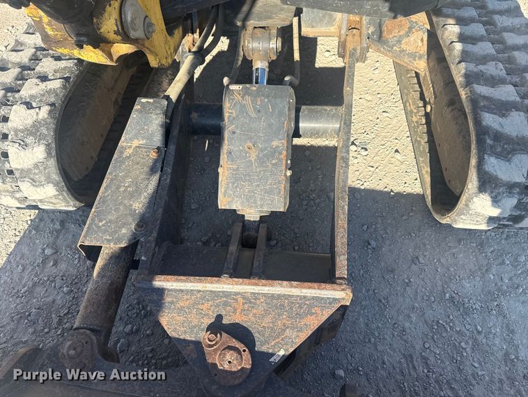 image for item DQ4324 2016 Yanmar ViO35-6A mini excavator