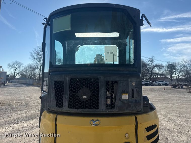 image for item DQ4324 2016 Yanmar ViO35-6A mini excavator