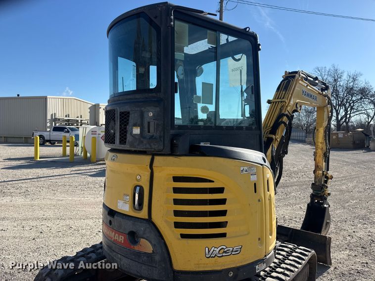 image for item DQ4324 2016 Yanmar ViO35-6A mini excavator
