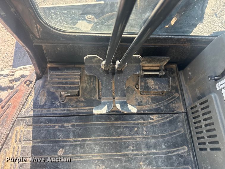 image for item DQ4324 2016 Yanmar ViO35-6A mini excavator