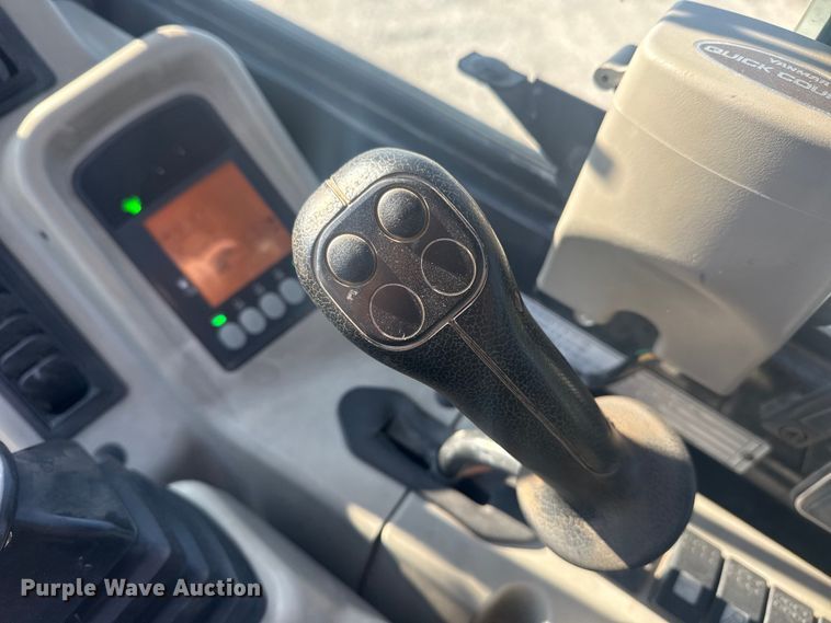 image for item DQ4324 2016 Yanmar ViO35-6A mini excavator