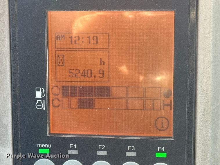 image for item DQ4324 2016 Yanmar ViO35-6A mini excavator