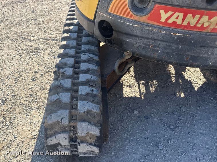 image for item DQ4324 2016 Yanmar ViO35-6A mini excavator