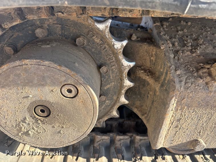 image for item DQ4324 2016 Yanmar ViO35-6A mini excavator