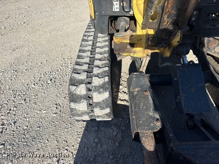 image for item DQ4324 2016 Yanmar ViO35-6A mini excavator