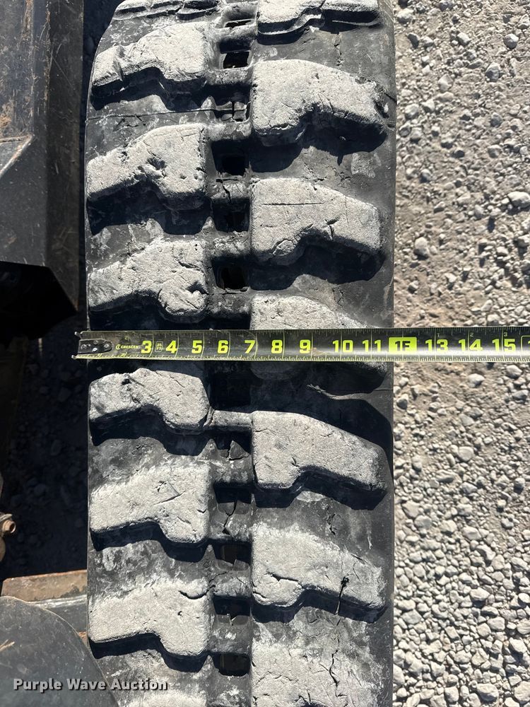 image for item DQ4324 2016 Yanmar ViO35-6A mini excavator