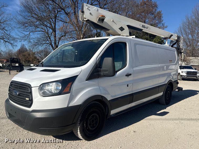 image for item DQ4325 2018 Ford Transit 350 van with bucket lift