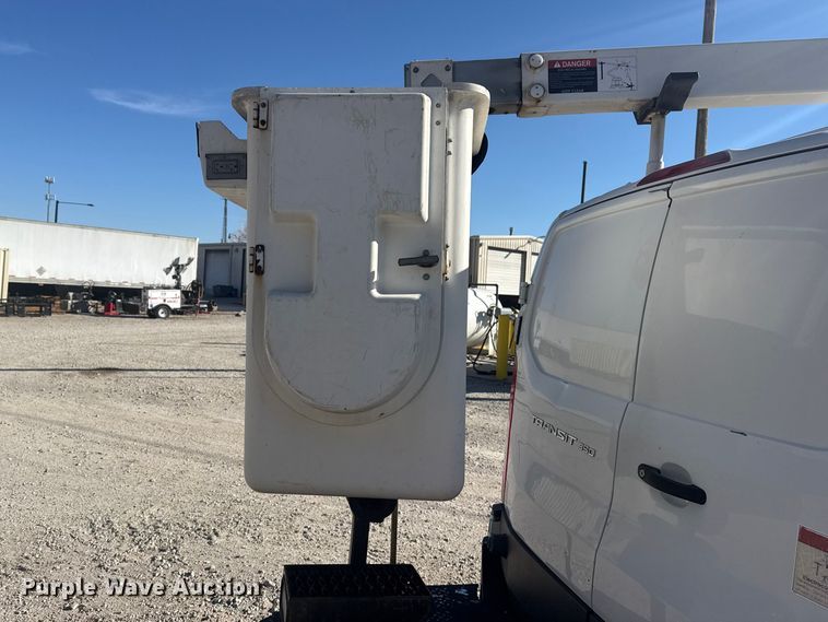 image for item DQ4325 2018 Ford Transit 350 van with bucket lift