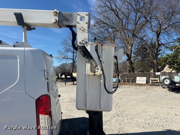 image for item DQ4325 2018 Ford Transit 350 van with bucket lift