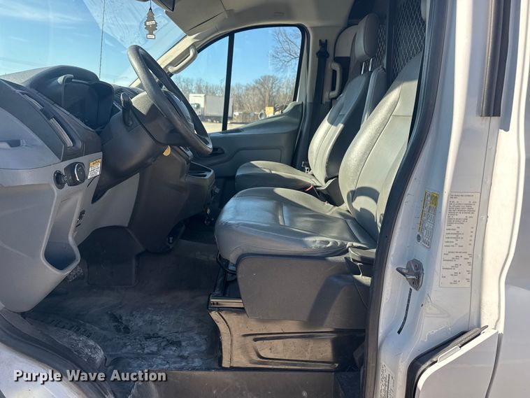 image for item DQ4325 2018 Ford Transit 350 van with bucket lift