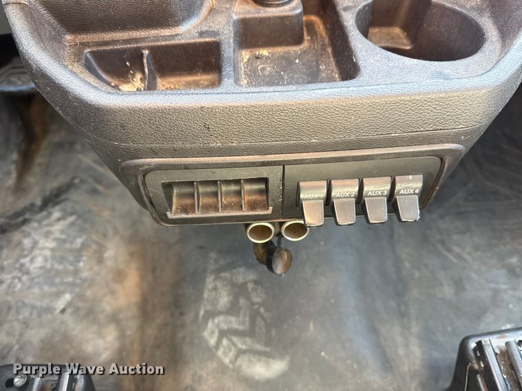 image for item DQ4325 2018 Ford Transit 350 van with bucket lift