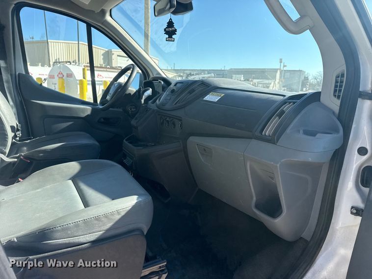 image for item DQ4325 2018 Ford Transit 350 van with bucket lift