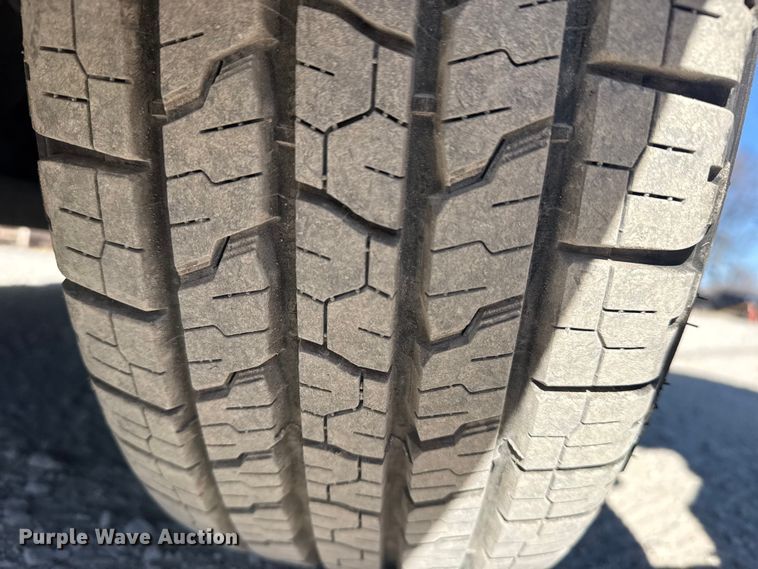 image for item DQ4325 2018 Ford Transit 350 van with bucket lift