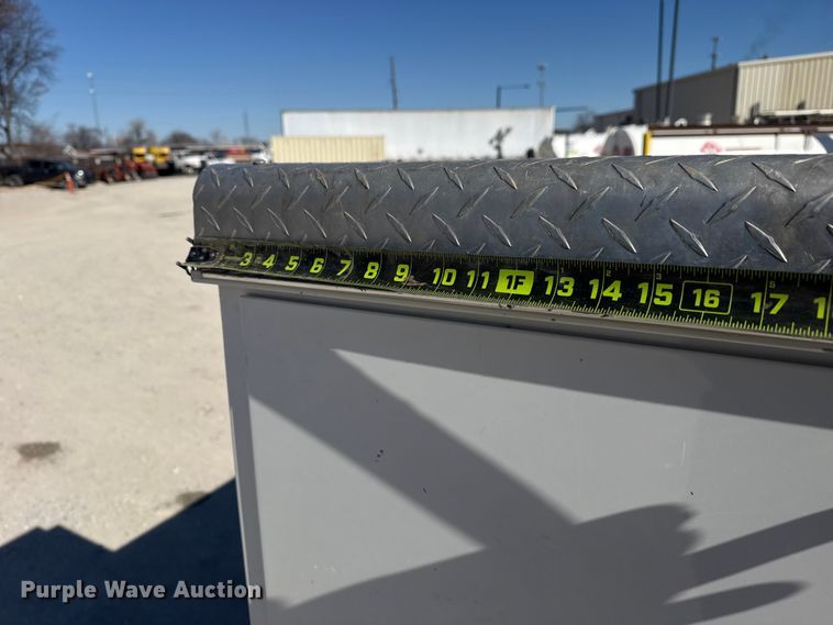 image for item DQ4327 2018 Ford F250 Super Duty Ext. Cab utility bed pickup truck