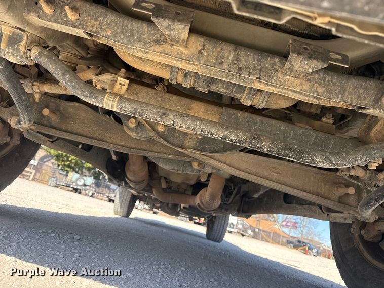 image for item DQ4327 2018 Ford F250 Super Duty Ext. Cab utility bed pickup truck