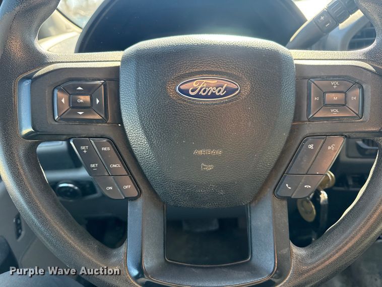 image for item DQ4327 2018 Ford F250 Super Duty Ext. Cab utility bed pickup truck