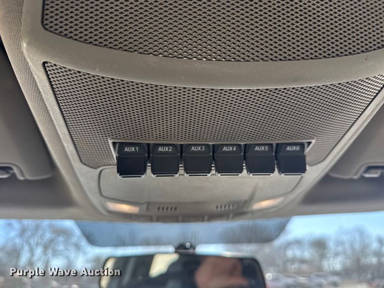 image for item DQ4327 2018 Ford F250 Super Duty Ext. Cab utility bed pickup truck