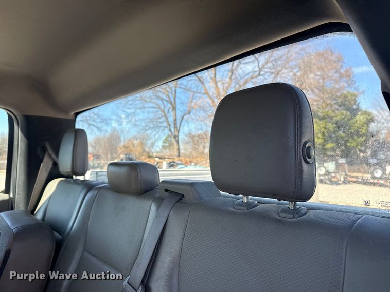 image for item DQ4327 2018 Ford F250 Super Duty Ext. Cab utility bed pickup truck