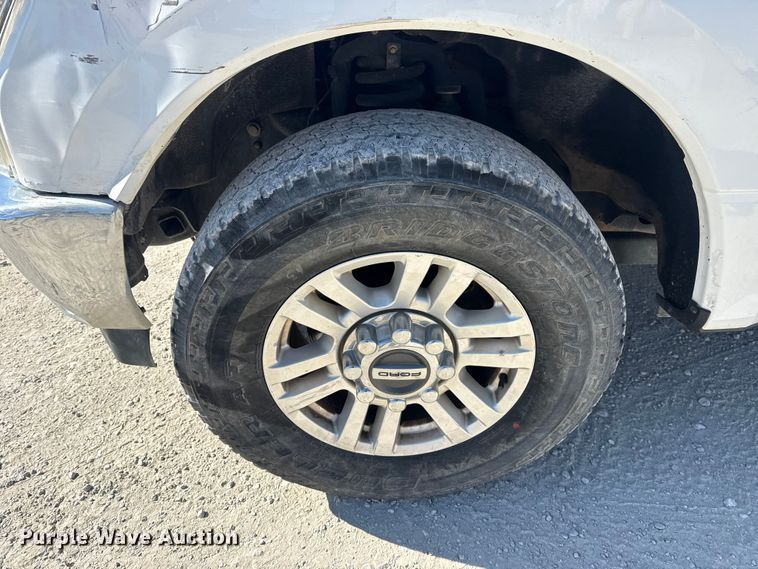 image for item DQ4327 2018 Ford F250 Super Duty Ext. Cab utility bed pickup truck