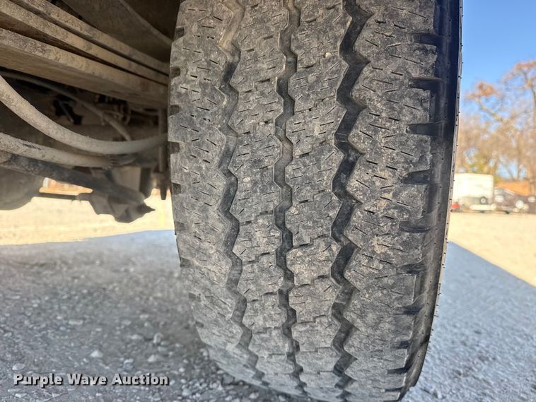 image for item DQ4327 2018 Ford F250 Super Duty Ext. Cab utility bed pickup truck