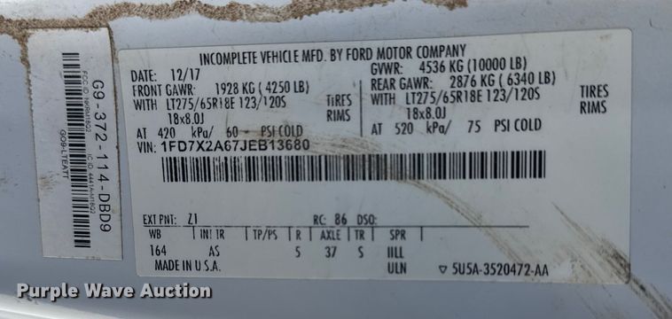 image for item DQ4327 2018 Ford F250 Super Duty Ext. Cab utility bed pickup truck