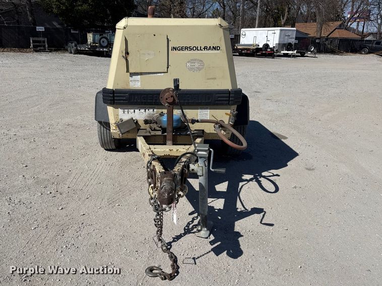 image for item DQ4330 2000 Ingersoll Rand P185 air compressor