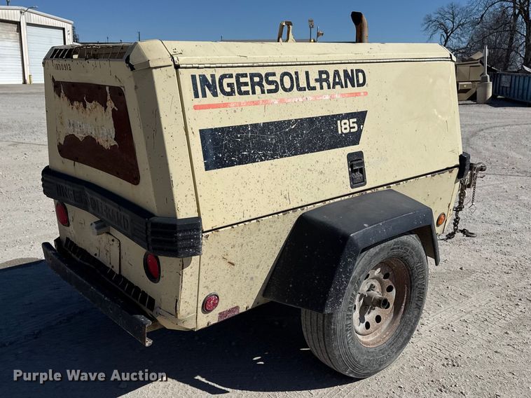 image for item DQ4330 2000 Ingersoll Rand P185 air compressor