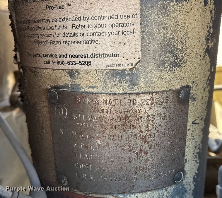 image for item DQ4330 2000 Ingersoll Rand P185 air compressor