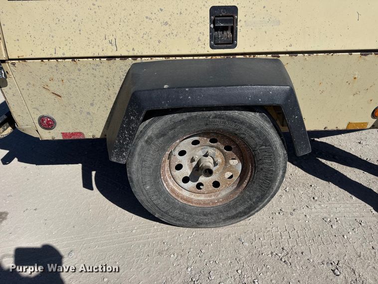 image for item DQ4330 2000 Ingersoll Rand P185 air compressor