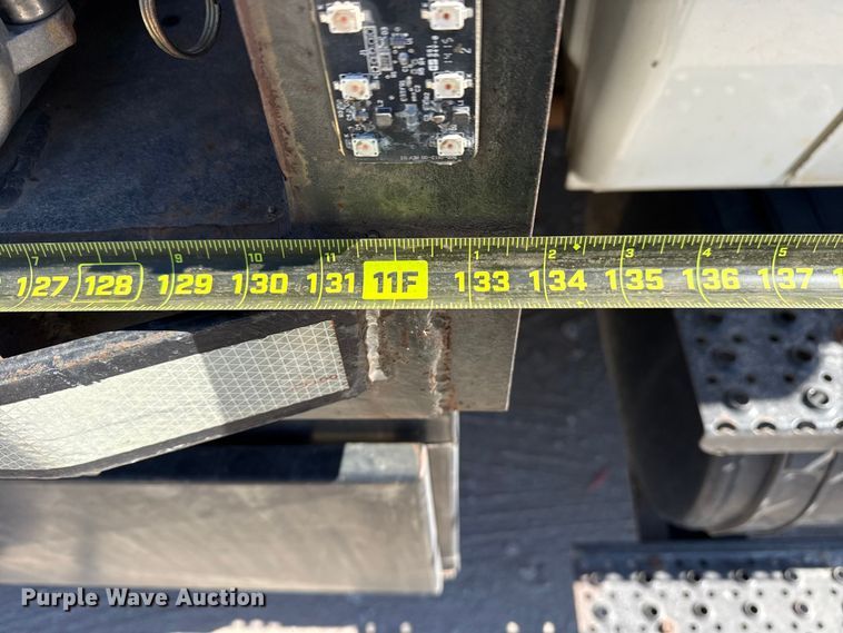 image for item DQ4332 2006 International 4300 flatbed truck with vacuum excavator