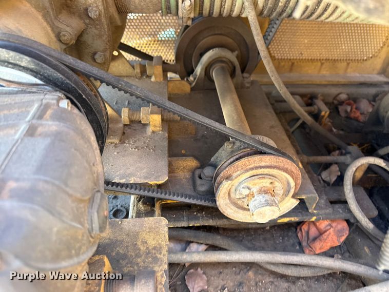 image for item DQ4332 2006 International 4300 flatbed truck with vacuum excavator