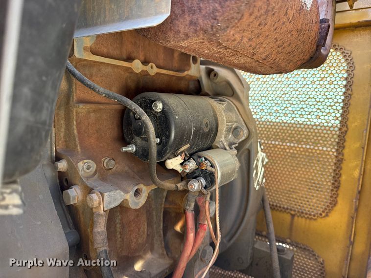 image for item DQ4332 2006 International 4300 flatbed truck with vacuum excavator