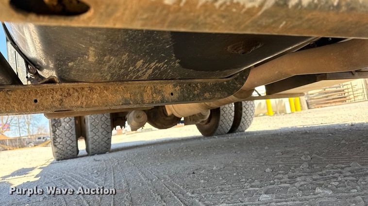 image for item DQ4332 2006 International 4300 flatbed truck with vacuum excavator