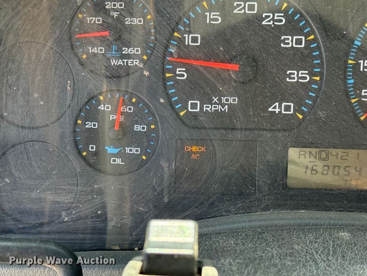 image for item DQ4332 2006 International 4300 flatbed truck with vacuum excavator