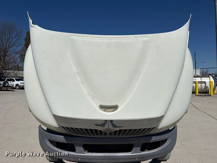 image for item DQ4332 2006 International 4300 flatbed truck with vacuum excavator