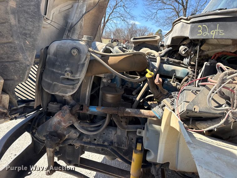 image for item DQ4332 2006 International 4300 flatbed truck with vacuum excavator