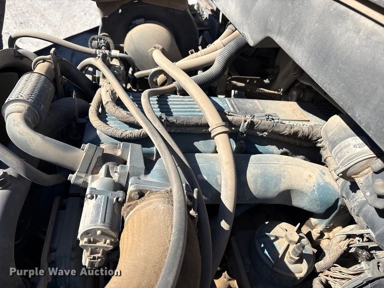 image for item DQ4332 2006 International 4300 flatbed truck with vacuum excavator